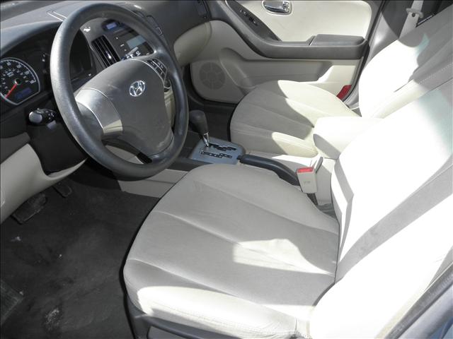 Hyundai Elantra 2010 photo 4