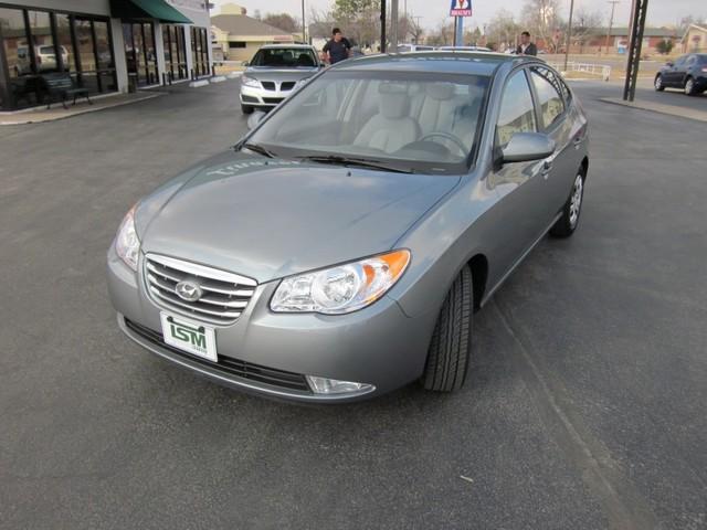 Hyundai Elantra 2010 photo 2