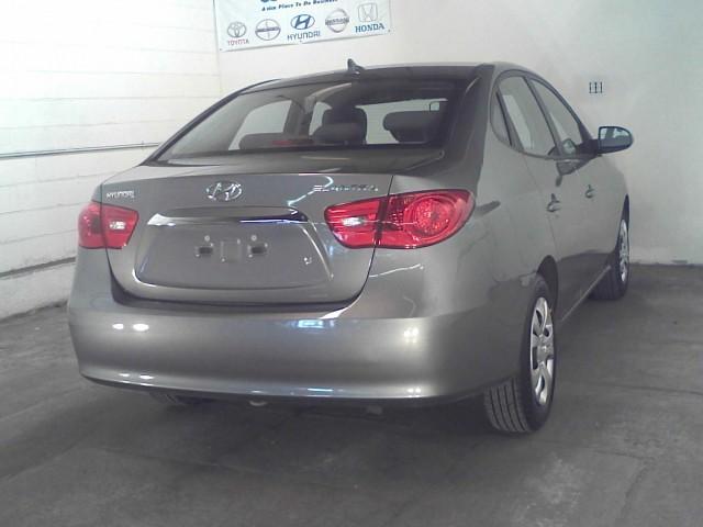 Hyundai Elantra 2010 photo 4