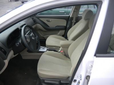 Hyundai Elantra 2010 photo 4