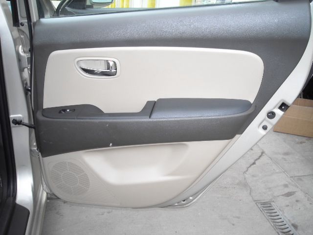 Hyundai Elantra 2010 photo 1