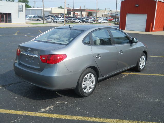 Hyundai Elantra 2010 photo 1