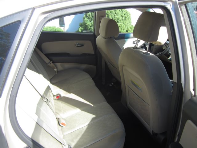 Hyundai Elantra 2010 photo 3