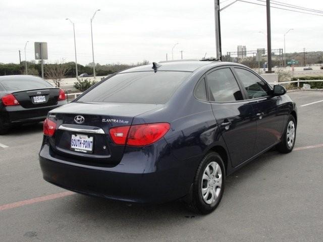 Hyundai Elantra 2010 photo 2