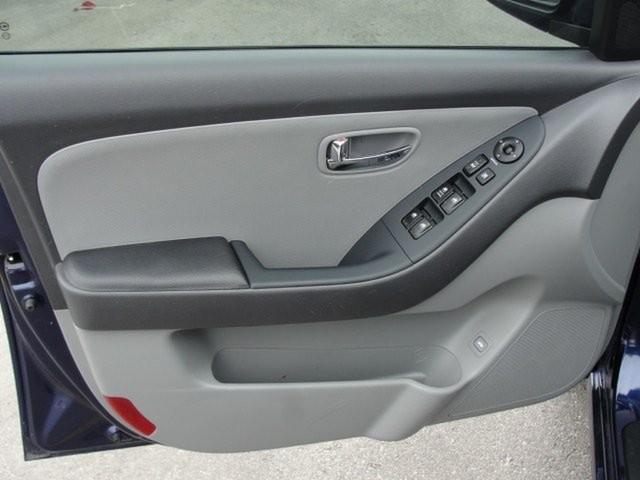 Hyundai Elantra 2010 photo 5