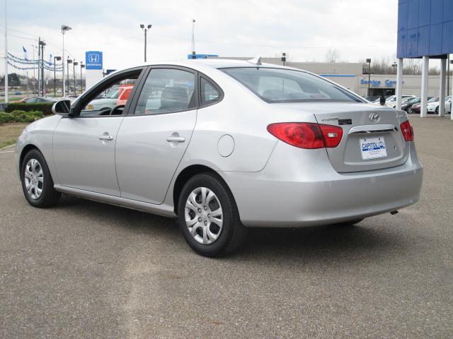 Hyundai Elantra 2010 photo 5