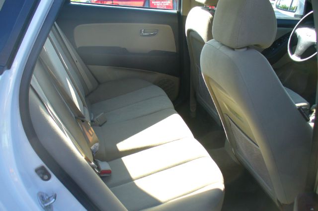 Hyundai Elantra 2010 photo 1