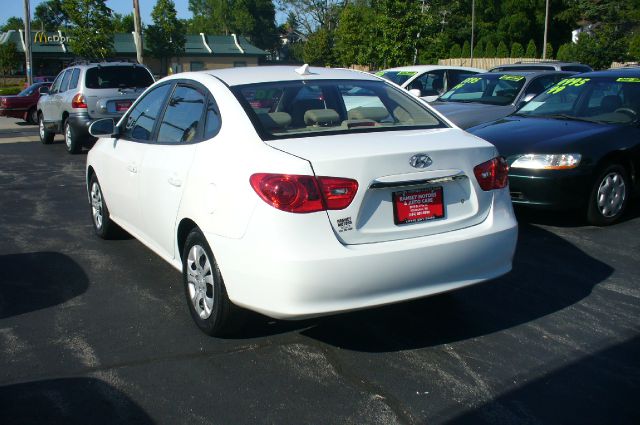 Hyundai Elantra 2010 photo 3