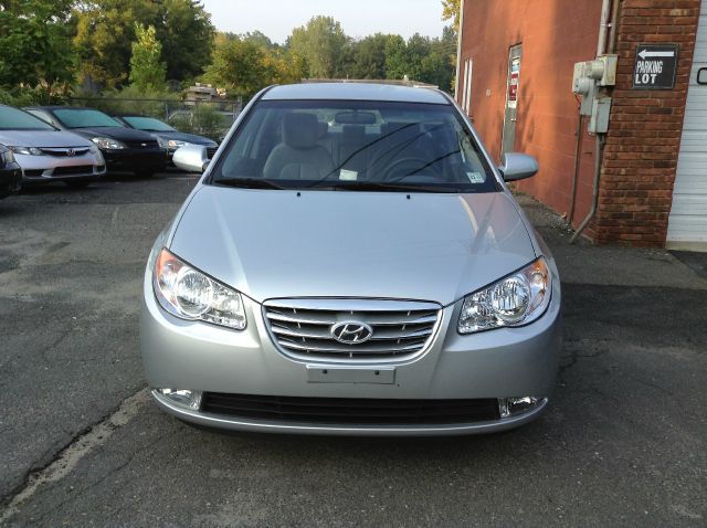 Hyundai Elantra 2010 photo 2