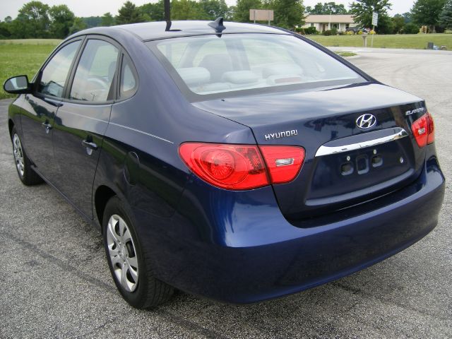 Hyundai Elantra 2010 photo 1