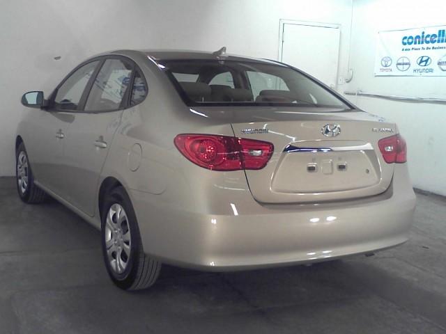 Hyundai Elantra 2010 photo 3