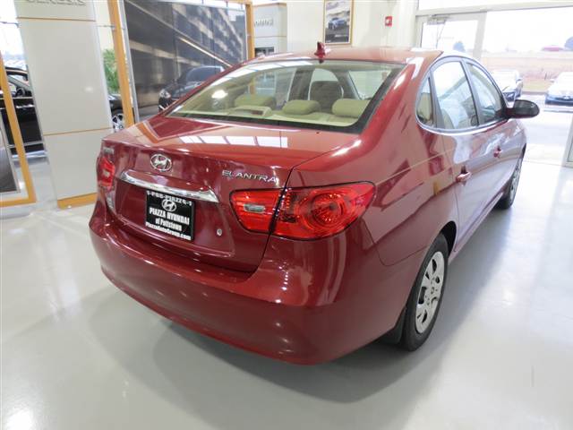 Hyundai Elantra 2010 photo 1