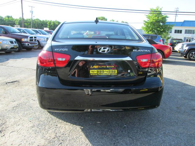 Hyundai Elantra 2010 photo 15