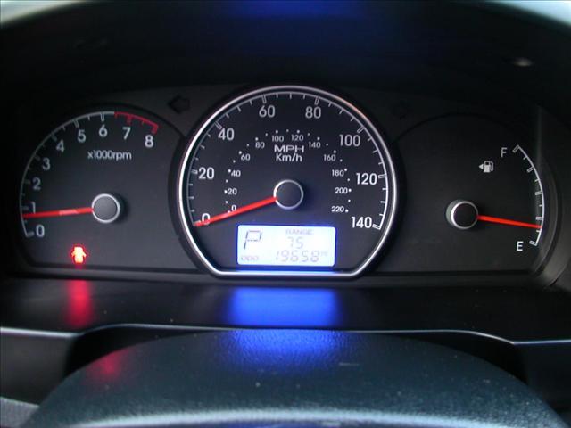 Hyundai Elantra 2010 photo 4