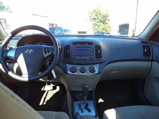 Hyundai Elantra 2010 photo 4