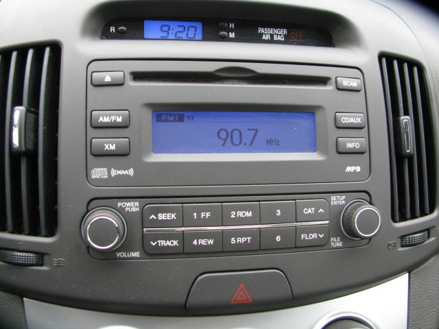 Hyundai Elantra 2010 photo 4