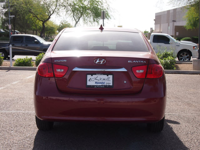 Hyundai Elantra 2010 photo 4