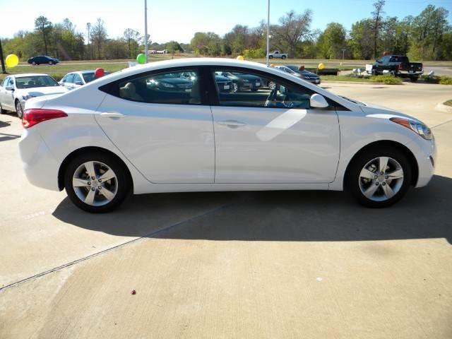 Hyundai Elantra 2011 photo 4