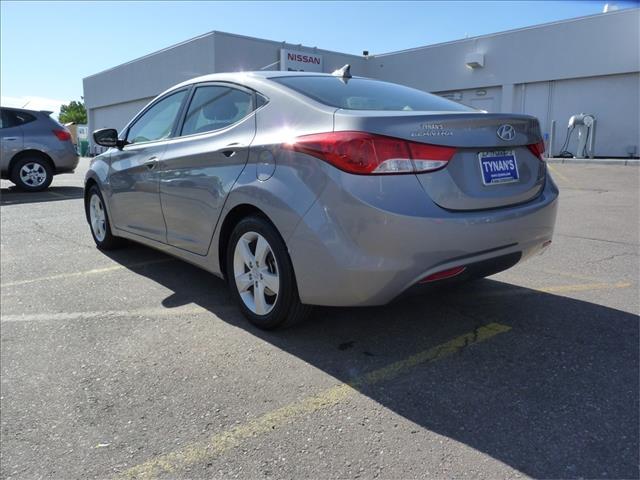 Hyundai Elantra 2011 photo 14