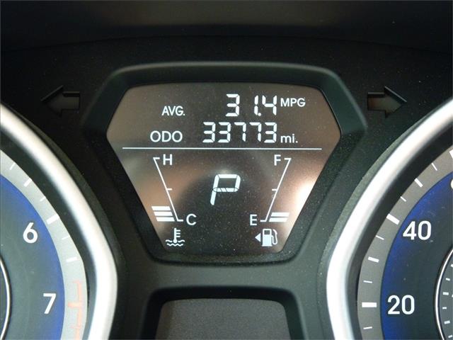 Hyundai Elantra 2011 photo 2