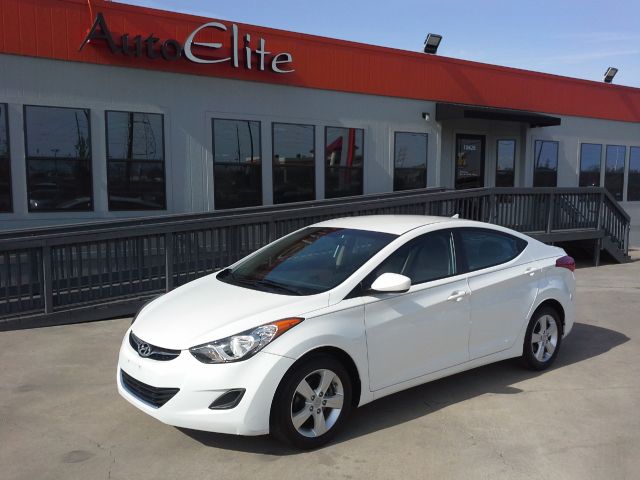 Hyundai Elantra 2011 photo 3