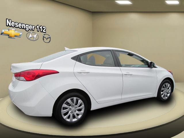 Hyundai Elantra 2011 photo 4