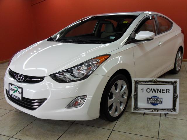 Hyundai Elantra 2011 photo 1