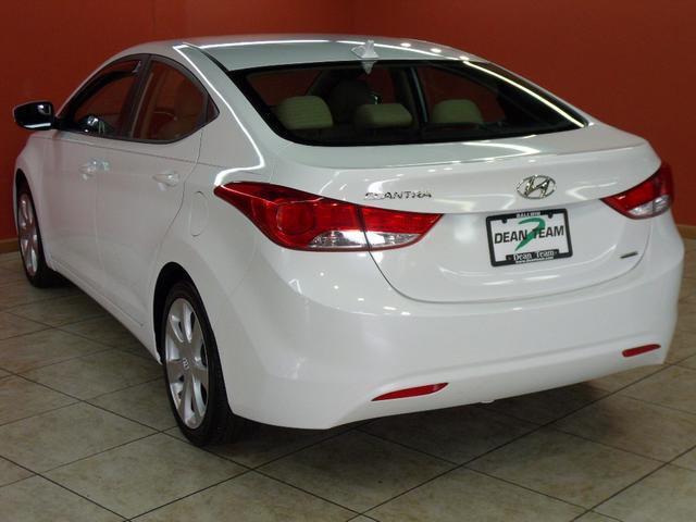 Hyundai Elantra 2011 photo 3