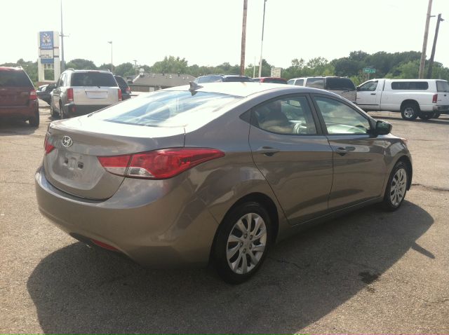 Hyundai Elantra 2011 photo 3