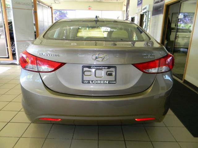 Hyundai Elantra 2011 photo 4