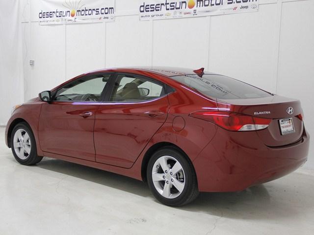 Hyundai Elantra 2011 photo 4