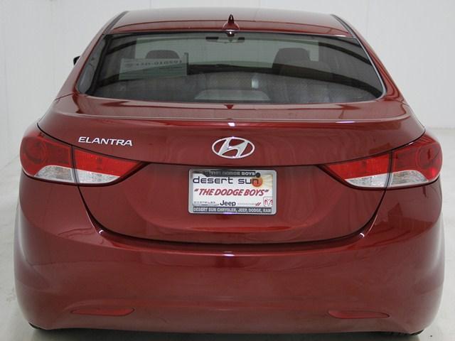 Hyundai Elantra 2011 photo 5