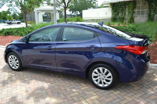 Hyundai Elantra 2011 photo 30