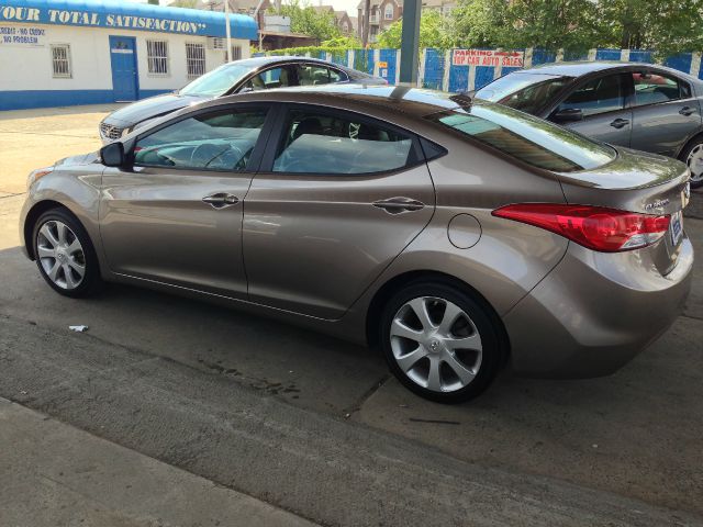 Hyundai Elantra 2011 photo 1