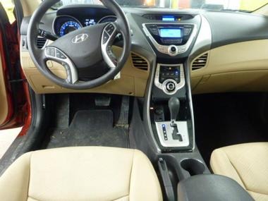 Hyundai Elantra 2011 photo 2