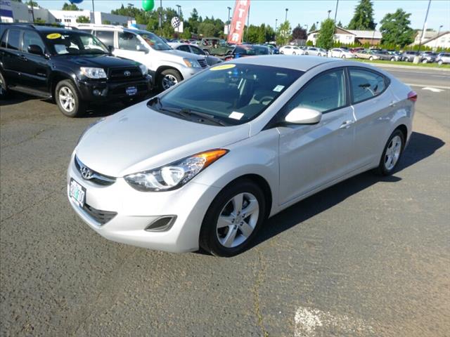 Hyundai Elantra 2011 photo 2