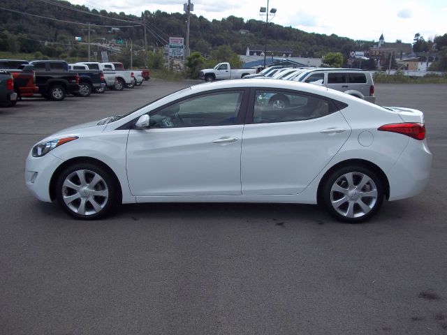 Hyundai Elantra 2011 photo 1