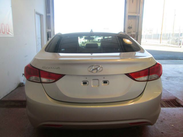 Hyundai Elantra 2012 photo 0