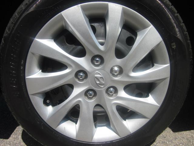 Hyundai Elantra 2012 photo 2