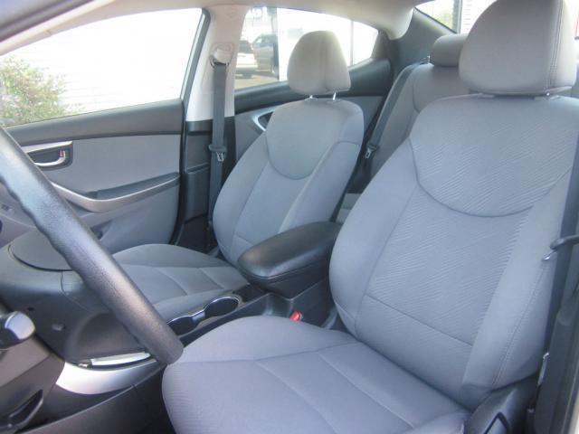 Hyundai Elantra 2012 photo 38