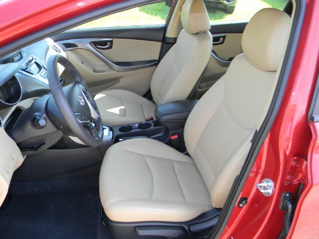 Hyundai Elantra 2012 photo 13