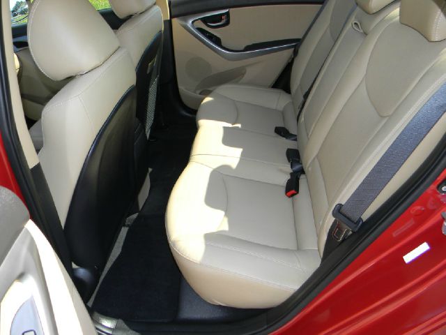 Hyundai Elantra 2012 photo 18