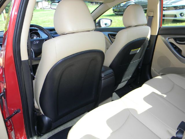 Hyundai Elantra 2012 photo 19