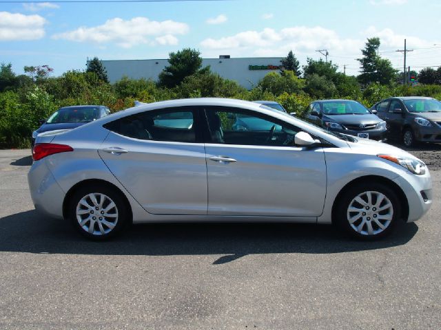 Hyundai Elantra 2012 photo 3