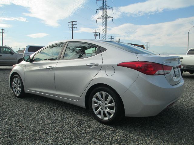 Hyundai Elantra 2012 photo 1