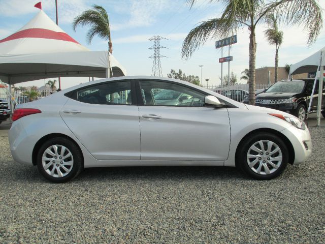 Hyundai Elantra 2012 photo 2