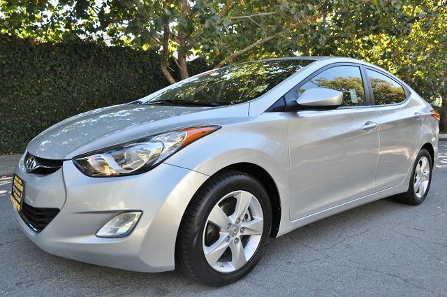 Hyundai Elantra 2012 photo 1