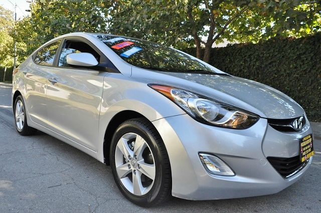 Hyundai Elantra 2012 photo 3