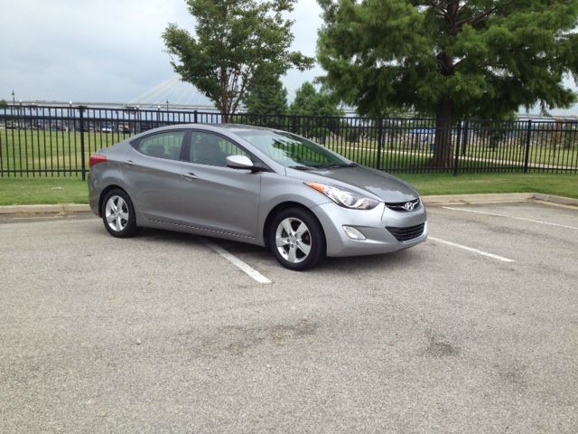 Hyundai Elantra 2012 photo 4