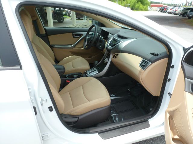 Hyundai Elantra 2012 photo 10